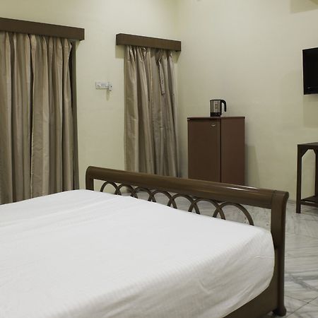 Hotel Turf Club House Pune Exterior foto